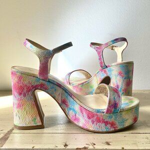 Jessica Simpson Garden party jacquard Platform Sandals. Like New.